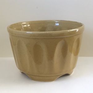 Vintage Mid Century Modern Unused Light Olive Green Footed Planter Ceramic